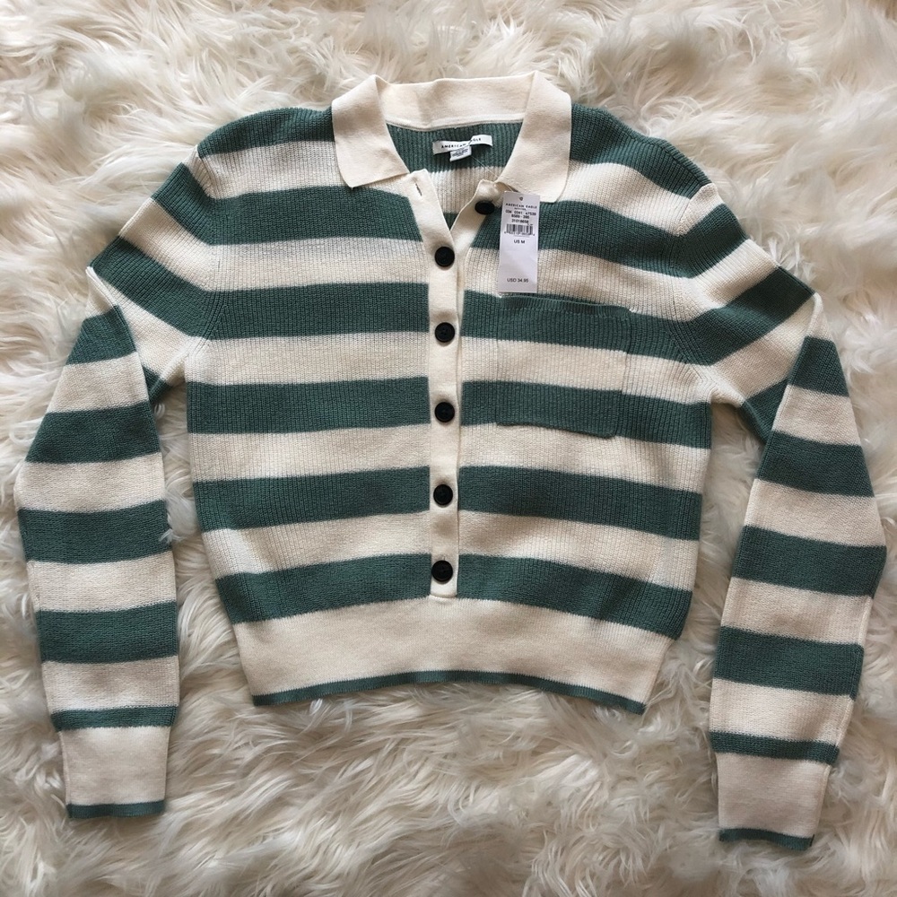 🦅American Eagle striped button up shirt!